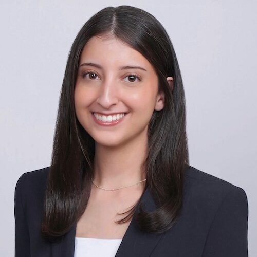 eye-doctor-optometrist-dr-tina-shafa-od-optometry-headshot