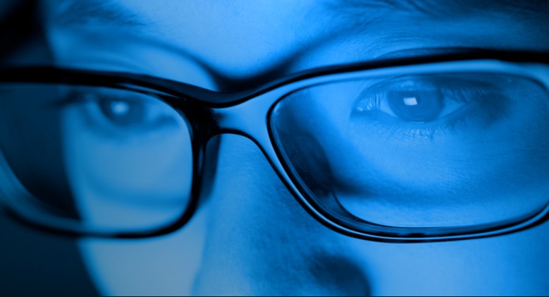 optometry-eyes-eyewear-eyeglasses-glasses-lenses-blue-light-filter-exposure-eye-fatigue-strain-dry