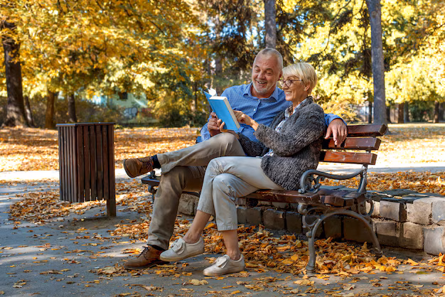 Fall-optometry-eyes-eyewear-eyeglasses-glasses-lenses-blue-light-filter-exposure-eye-fatigue-strain-dry-eye-exams-annual-comprehensive-cee-aee-optometrist-optical-illusions-eye-care-eyecare-vision-optometrist-eye-care-eyecare-opticians-eye-doctor-near-me-cartier-lindberg-chrome-hearts-eyewear-glasses-eyeglasses-sunglasses-frames-polarized-designer-luxury
