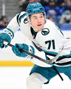 nhl-season-optometry-eyes-eyewear-eyeglasses-glasses-lenses-blue-light-filter-exposure-eye-fatigue-strain-dry-eye-exams-annual-comprehensive-cee-aee-optometrist-optical-illusions-eye-care-eyecare-vision-optometrist-eye-care-eyecare-opticians-eye-doctor-near-me-cartier-lindberg-chrome-hearts-eyewear-glasses-eyeglasses-sunglasses-frames-polarized-designer-luxury