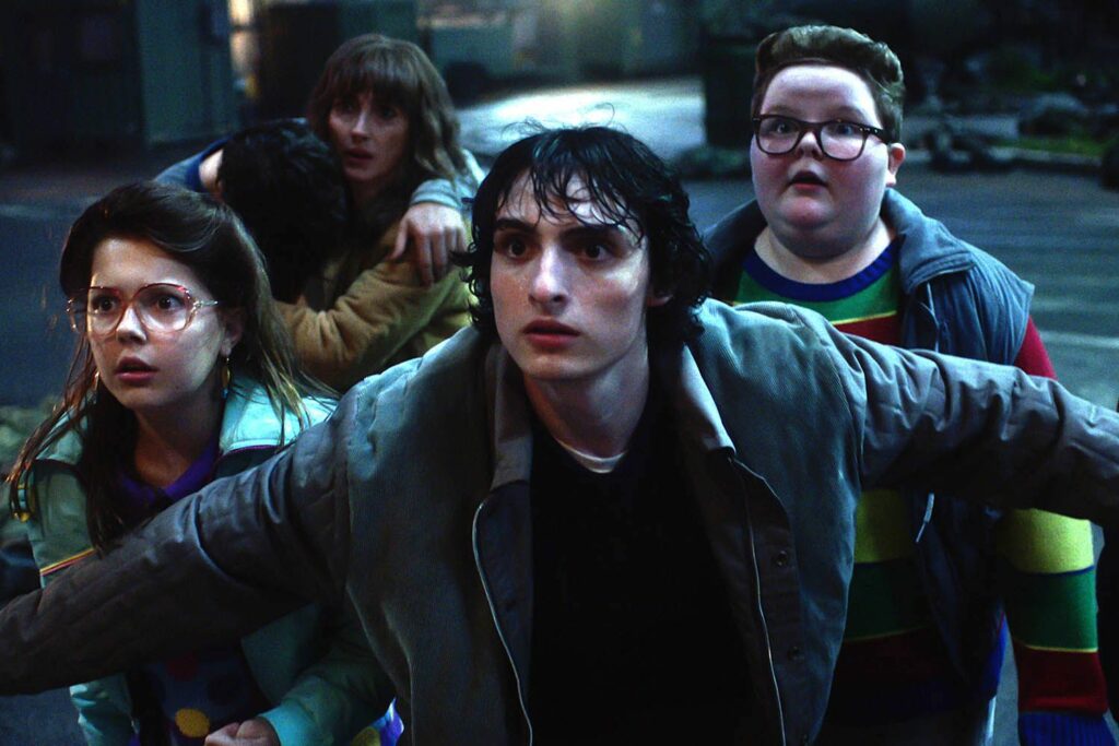 optometry-eyes-eyewear-eyeglasses-glasses-lenses-blue-light-filter-exposure-eye-fatigue-strain-dry-eye-exams-annual-comprehensive-cee-aee-optometrist-optical-illusions-eye-care-eyecare-vision-optometrist-eye-care-eyecare-opticians-eye-doctor-near-me-cartier-lindberg-chrome-hearts-eyewear-glasses-eyeglasses-sunglasses-frames-polarized-designer-luxury-stranger-things-strangerthings