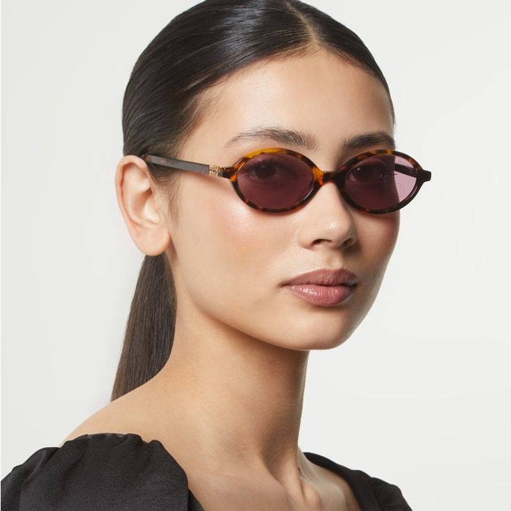 optometry-eyes-eyewear-eyeglasses-glasses-lenses-blue-light-filter-exposure-eye-fatigue-strain-dry-eye-exams-annual-comprehensive-cee-aee-optometrist-optical-illusions-eye-care-eyecare-vision-optometrist-eye-care-eyecare-opticians-eye-doctor-near-me-cartier-lindberg-chrome-hearts-eyewear-glasses-eyeglasses-sunglasses-frames-polarized-designer-luxury-miumiu