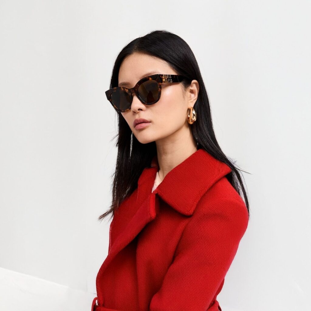 optometry-eyes-eyewear-eyeglasses-glasses-lenses-blue-light-filter-exposure-eye-fatigue-strain-dry-eye-exams-annual-comprehensive-cee-aee-optometrist-optical-illusions-eye-care-eyecare-vision-optometrist-eye-care-eyecare-opticians-eye-doctor-near-me-cartier-lindberg-chrome-hearts-eyewear-glasses-eyeglasses-sunglasses-frames-polarized-designer-luxury-miumiu