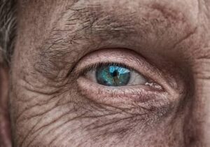 20/20-optometry-eyes-eyewear-eyeglasses-glasses-lenses-blue-light-filter-exposure-eye-fatigue-strain-dry-eye-exams-annual-comprehensive-cee-aee-optometrist-optical-illusions-eye-care-eyecare-vision-optometrist-eye-care-eyecare-opticians-eye-doctor-near-me-cartier-lindberg-chrome-hearts-eyewear-sunglasses-frames-polarized-designer-luxury